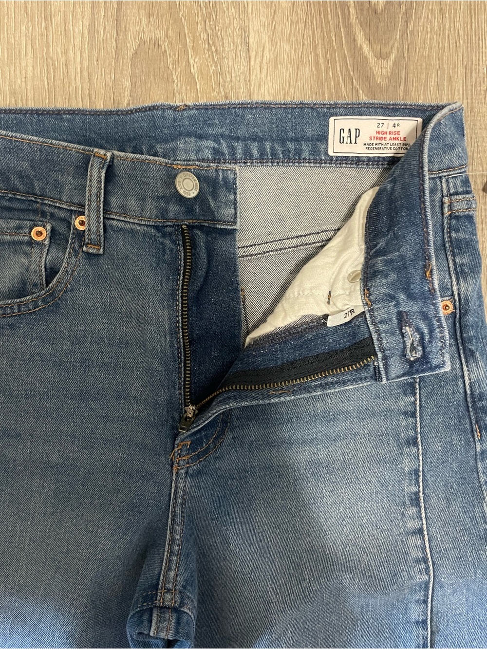 GAP High Rise Jeans - Picture 6 of 7